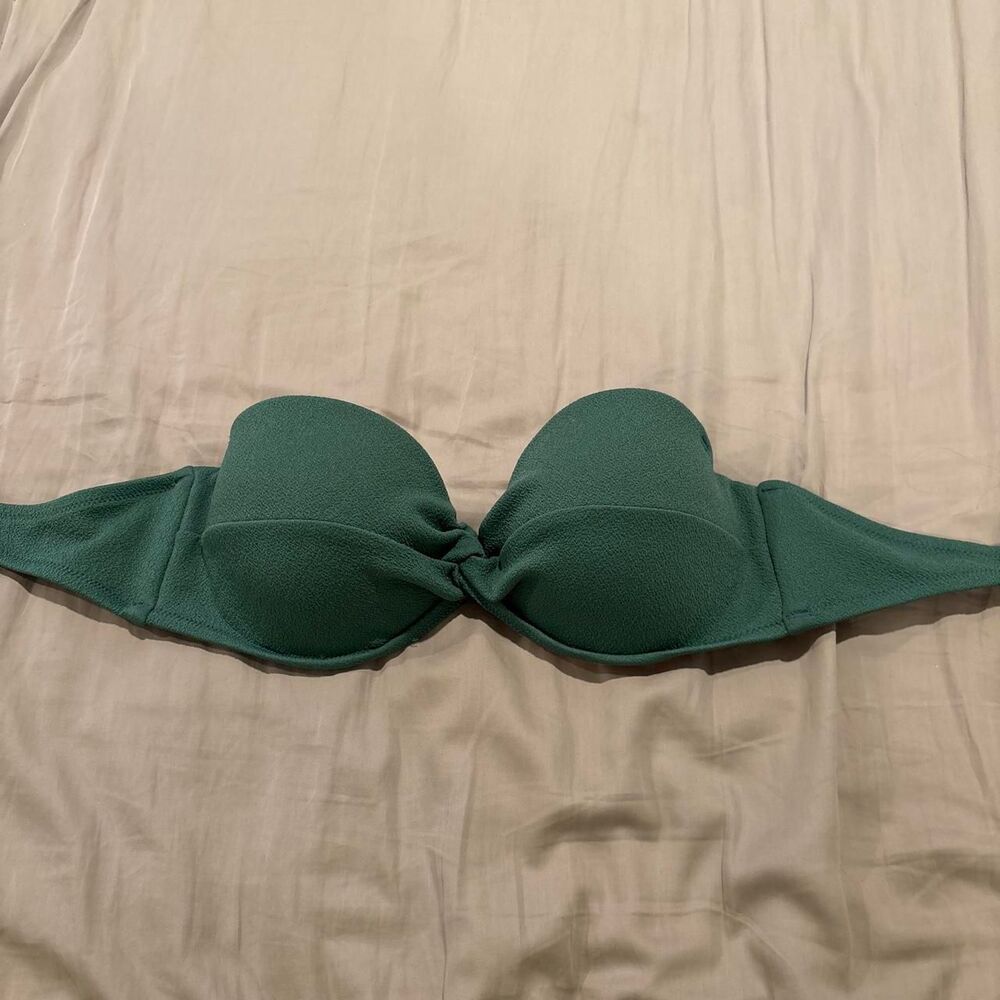 Shade-shore Women's Green Bikini-and-tankini-tops